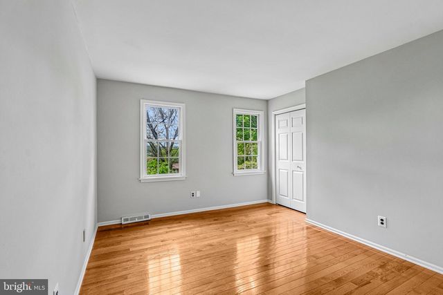 14 AIRDRIE CT, Paoli, PA 19301