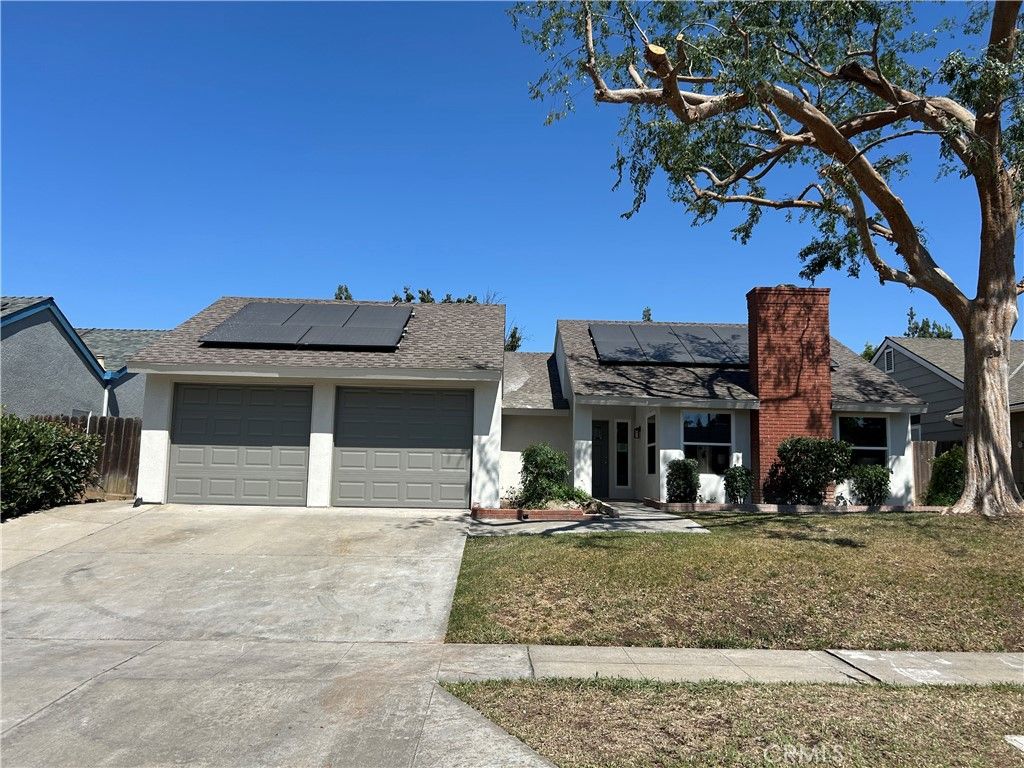 Image 1 of property listing at 8082 N Sherman, Fresno, CA 93720