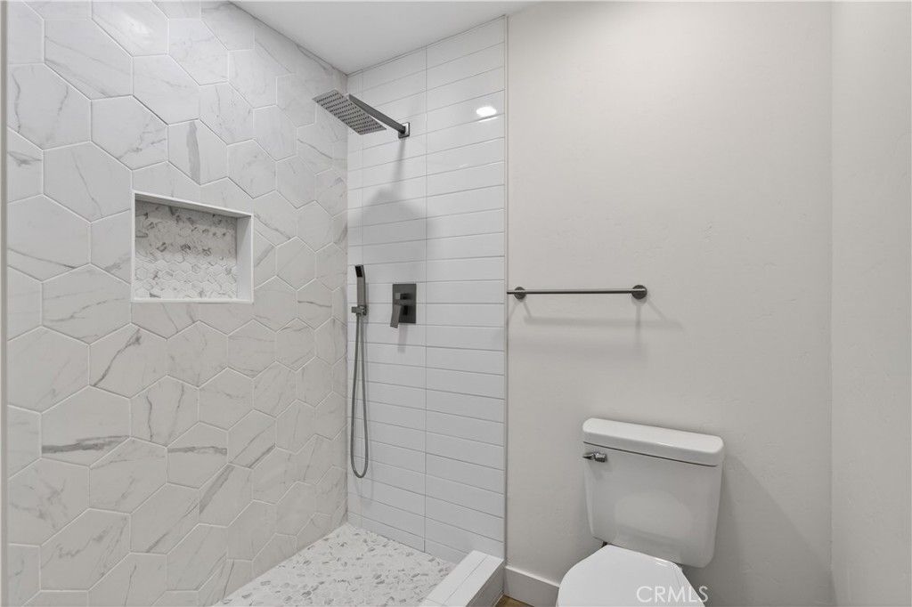 Image 25 of property listing at 8082 N Sherman, Fresno, CA 93720