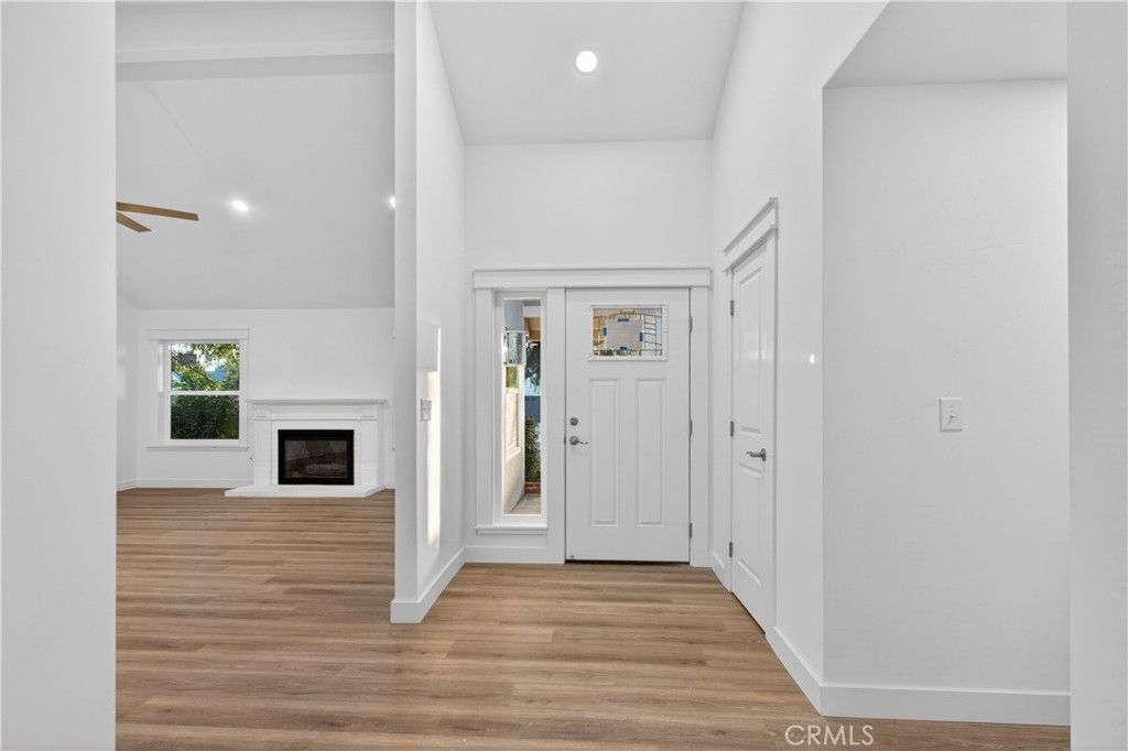Image 26 of property listing at 8082 N Sherman, Fresno, CA 93720