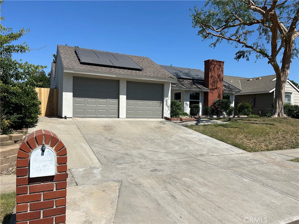 Image 29 of property listing at 8082 N Sherman, Fresno, CA 93720
