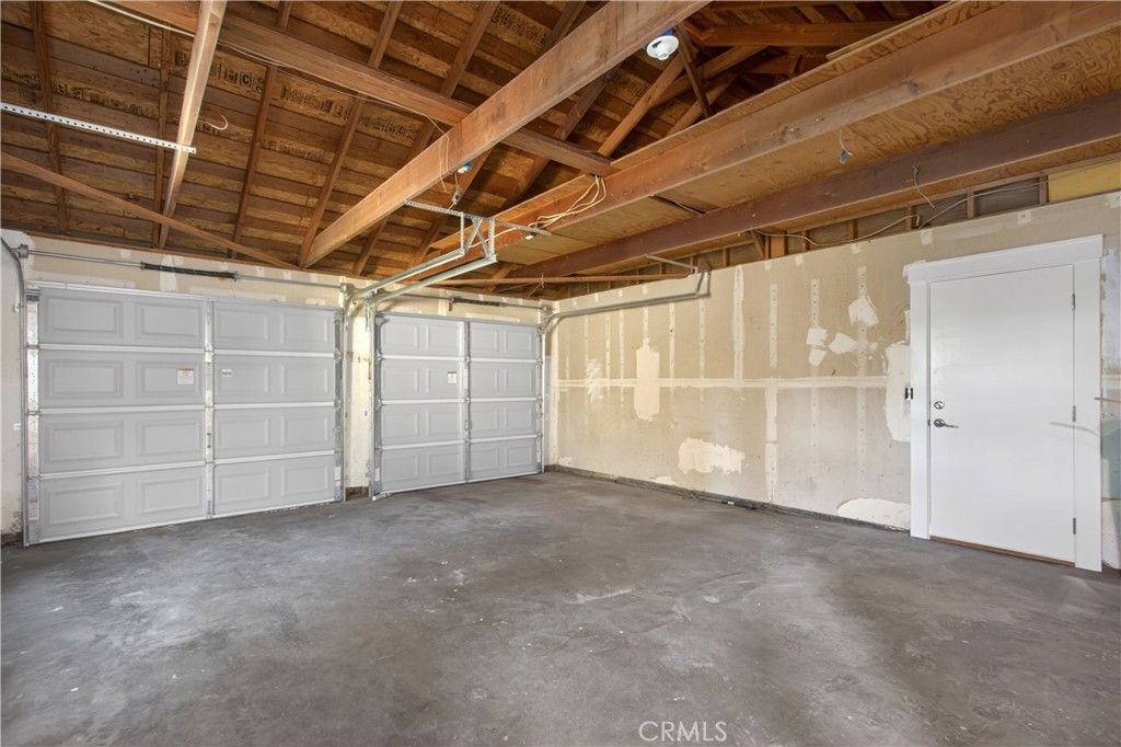 Image 30 of property listing at 8082 N Sherman, Fresno, CA 93720