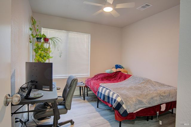 147 Erin Dr, Vallejo, CA 94589