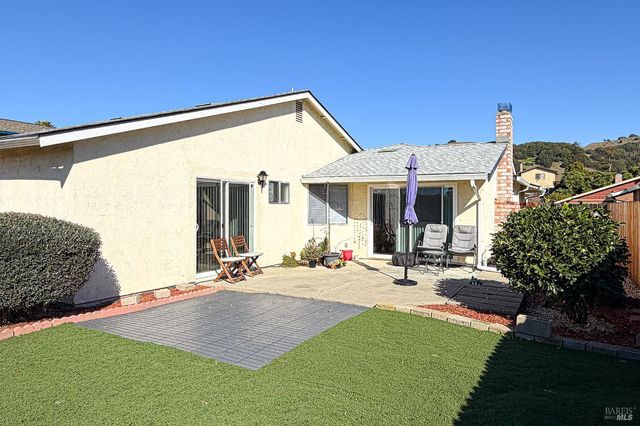 147 Erin Dr, Vallejo, CA 94589