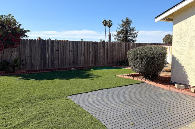 147 Erin Dr, Vallejo, CA 94589