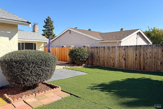 147 Erin Dr, Vallejo, CA 94589