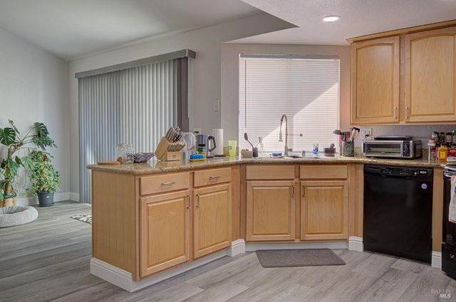 147 Erin Dr, Vallejo, CA 94589