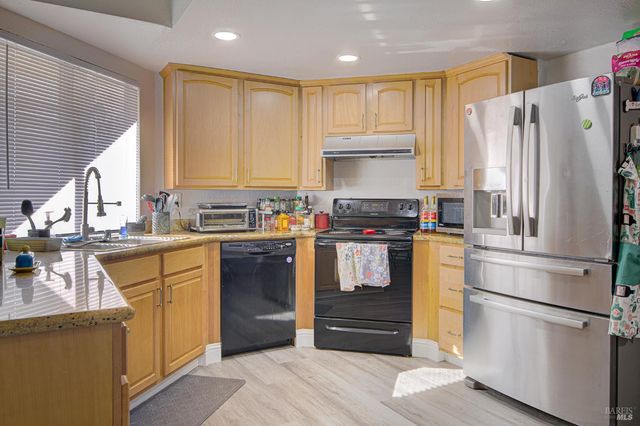 147 Erin Dr, Vallejo, CA 94589