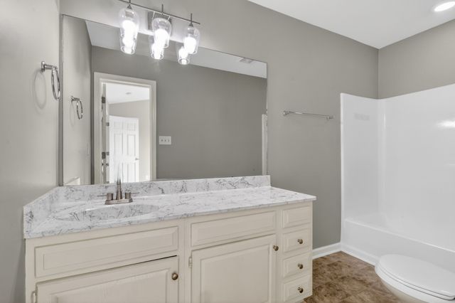 1211 Waggoner Dr, Nashville, TN 37214