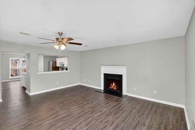 1211 Waggoner Dr, Nashville, TN 37214