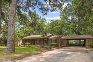 1341 E Northside Drive, Jackson, MS 39211