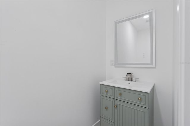 1530 12TH AVENUE S, St Petersburg, FL 33705