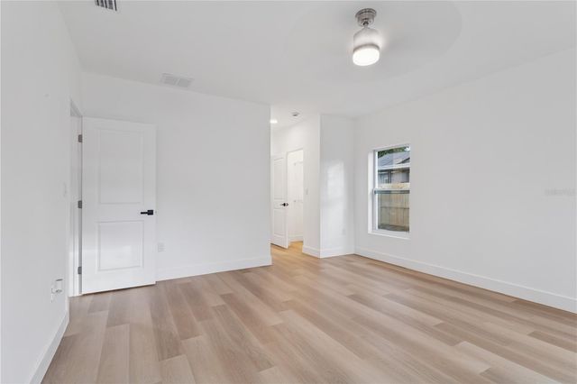 1530 12TH AVENUE S, St Petersburg, FL 33705