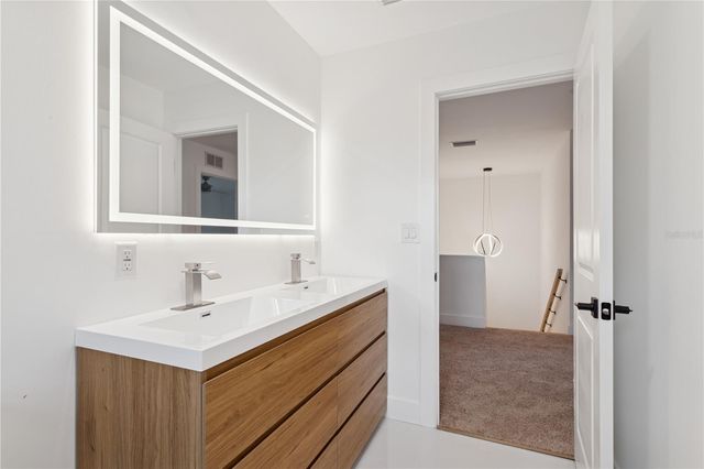 1530 12TH AVENUE S, St Petersburg, FL 33705