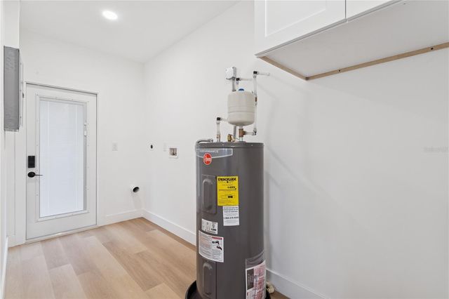 1530 12TH AVENUE S, St Petersburg, FL 33705