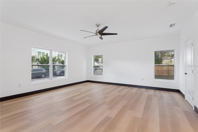 1530 12TH AVENUE S, St Petersburg, FL 33705