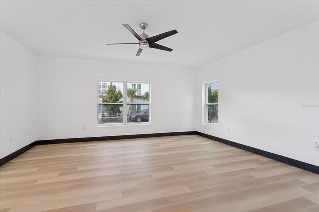 1530 12TH AVENUE S, St Petersburg, FL 33705