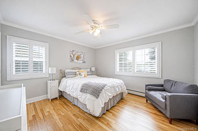 835 Pease Lane, West Islip, NY 11795