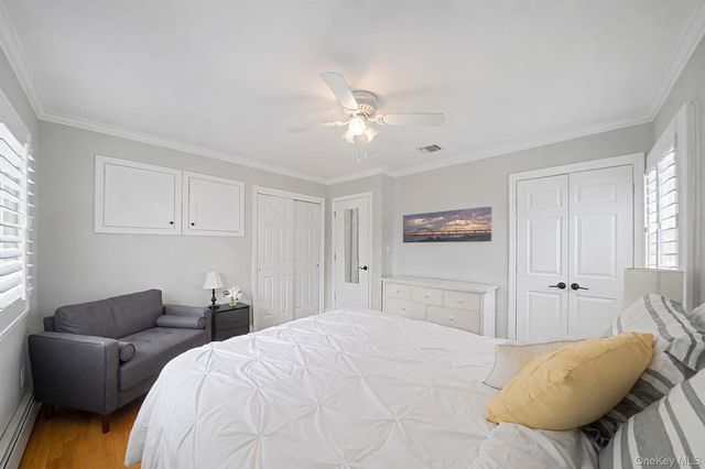835 Pease Lane, West Islip, NY 11795