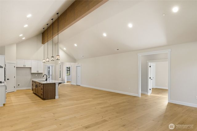 1050 Domerie Park Loop, Cle Elum, WA 98940