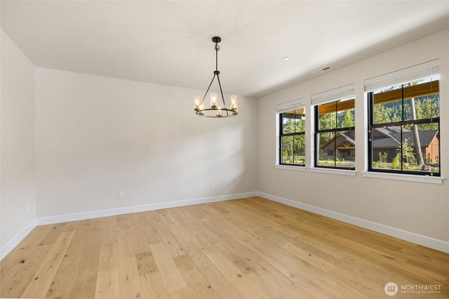 1050 Domerie Park Loop, Cle Elum, WA 98940
