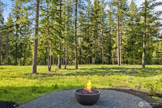 1050 Domerie Park Loop, Cle Elum, WA 98940