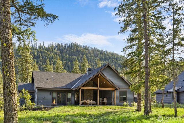 1050 Domerie Park Loop, Cle Elum, WA 98940