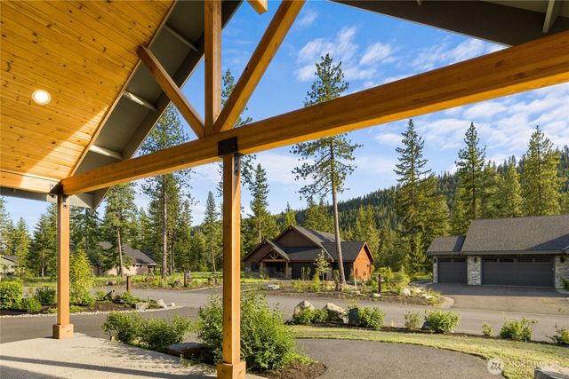 1050 Domerie Park Loop, Cle Elum, WA 98940