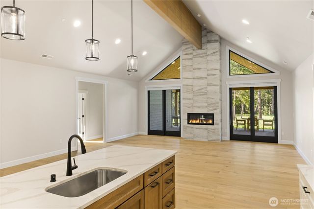 1050 Domerie Park Loop, Cle Elum, WA 98940