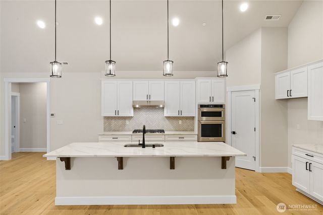 1050 Domerie Park Loop, Cle Elum, WA 98940