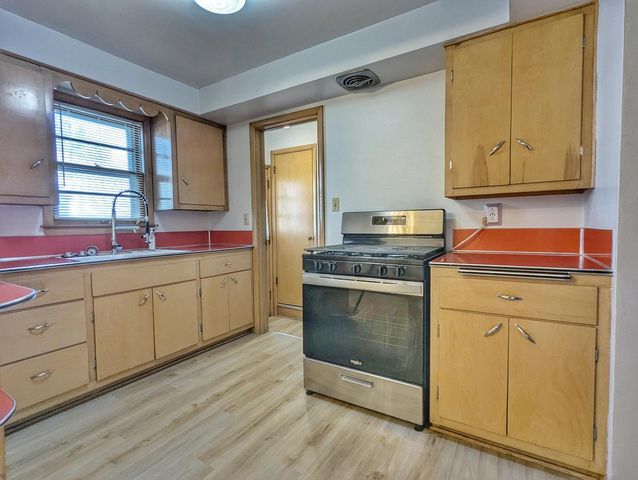 1807 28th STREET, Kenosha, WI 53140