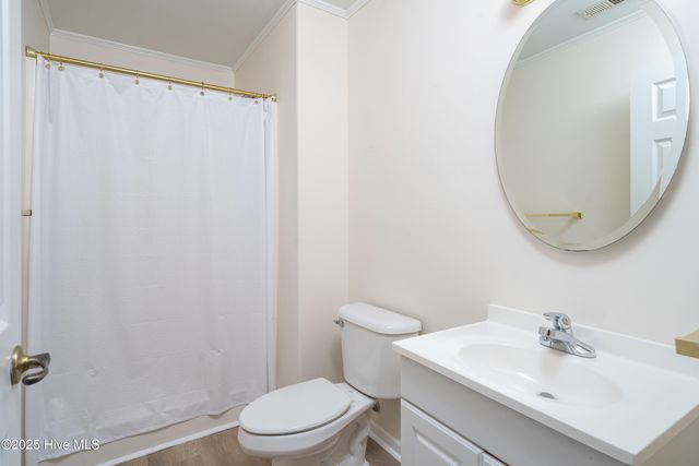 702 Hummingbird S, Swansboro, NC 28584