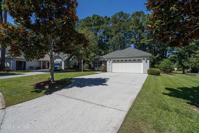 702 Hummingbird S, Swansboro, NC 28584