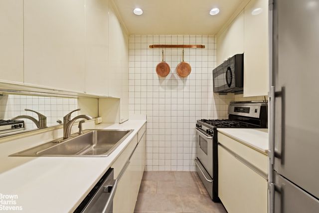 107 E 36th St Apt 4A, New York City, NY 10016