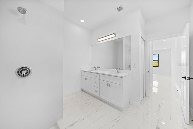 2700 69TH ST W, Lehigh Acres, FL 33971