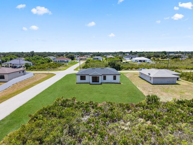 2700 69TH ST W, Lehigh Acres, FL 33971