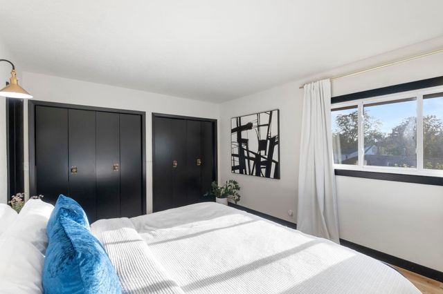 904 Columbia Drive, Cedar Falls, IA 50613