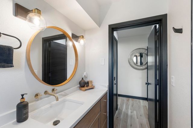 904 Columbia Drive, Cedar Falls, IA 50613