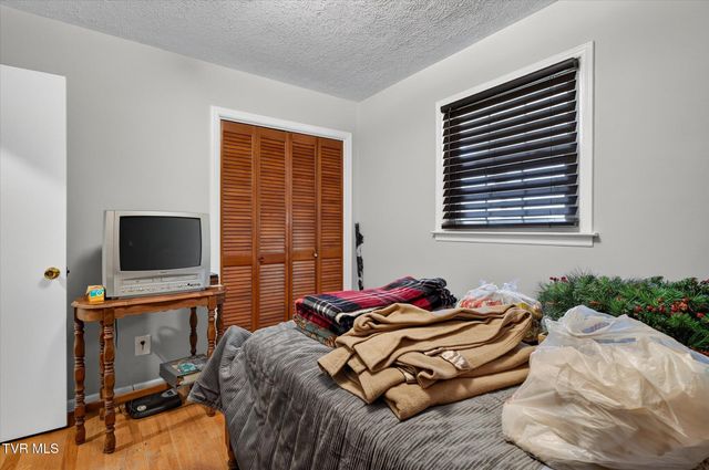 329 Spring Hill Terrace, Bristol, VA 24201