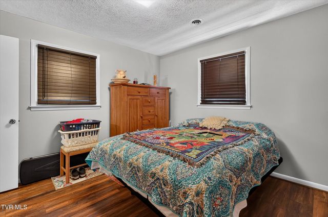 329 Spring Hill Terrace, Bristol, VA 24201