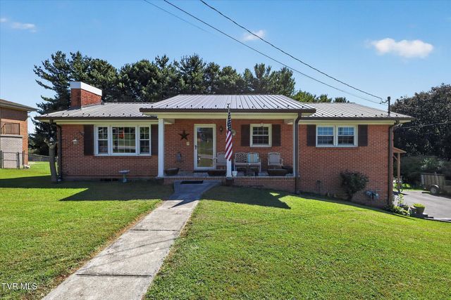 329 Spring Hill Terrace, Bristol, VA 24201