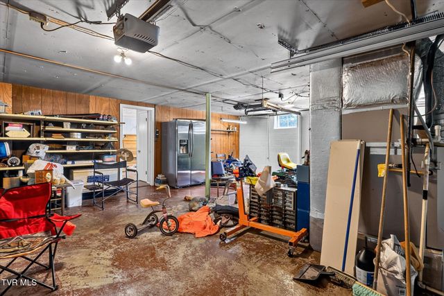 329 Spring Hill Terrace, Bristol, VA 24201