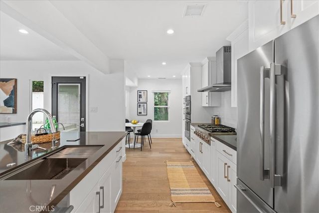 1320 Thayer, Los Angeles, CA 90024