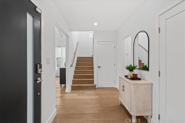 1320 Thayer, Los Angeles, CA 90024
