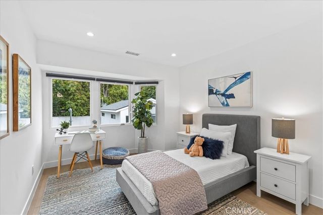 1320 Thayer, Los Angeles, CA 90024