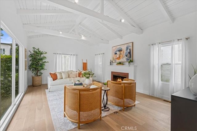 1320 Thayer, Los Angeles, CA 90024
