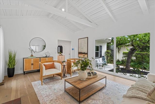 1320 Thayer, Los Angeles, CA 90024