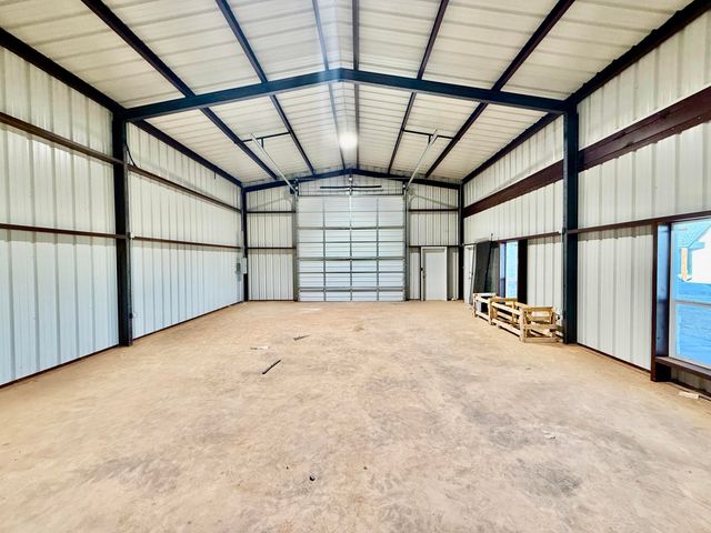 5825 County Road 7675, Lubbock, TX 79424