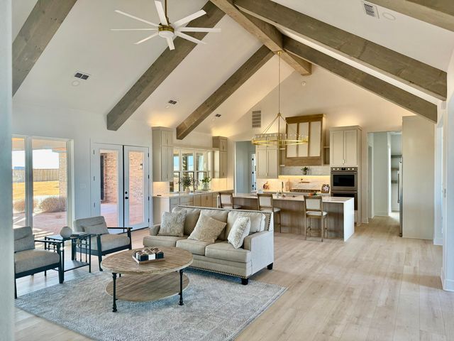 5825 County Road 7675, Lubbock, TX 79424