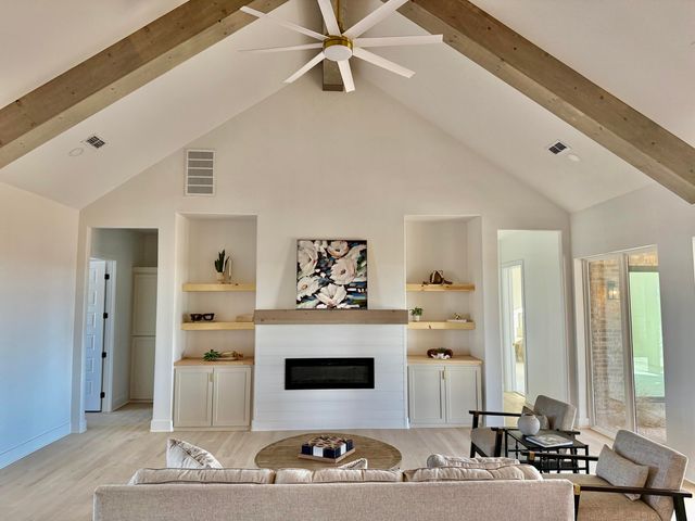 5825 County Road 7675, Lubbock, TX 79424